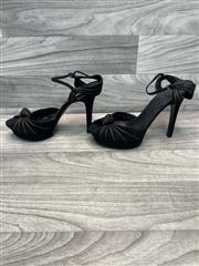 GUCCI SUEDE KNOT BLACK/GOLD SIZE 11